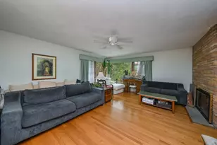 324 W Elm St, Wheaton, IL 60189 - Photo 8