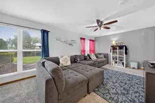 353 Valley Forge Ave, South Elgin, IL 60177 - Photo 22