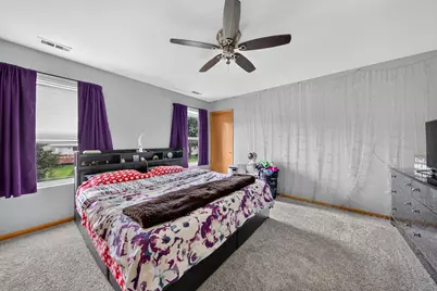 353 Valley Forge Avenue, South Elgin, IL 60177 - Photo 24