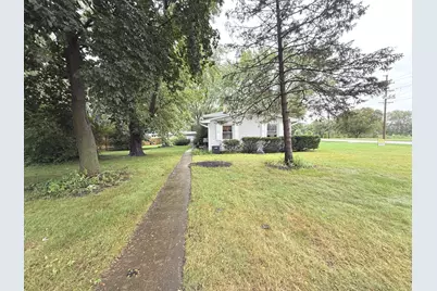 955 Silver Lake Road, Cary, IL 60013 - Photo 4