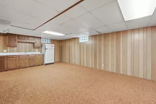 402 SW 5th St, Aledo, IL 61231 - Photo 14