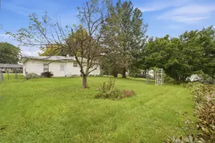 402 SW 5th St, Aledo, IL 61231 - Photo 20