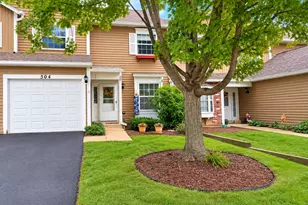 504 Ascot Ln, Streamwood, IL 60107 - Photo 1
