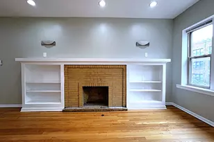 7433 N Hoyne Ave, Chicago, IL 60645 - Photo 2