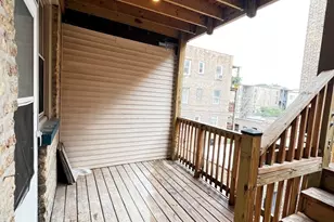 7433 N Hoyne Ave, Chicago, IL 60645 - Photo 12