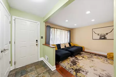1097 Cypress Lane, Elk Grove Village, IL 60007 - Photo 4