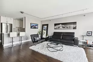 345 N La Salle Dr, Chicago, IL 60654 - Photo 4
