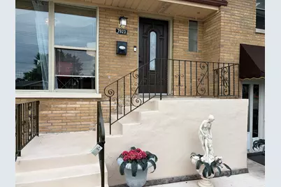 7923 Central Avenue, Burbank, IL 60459 - Photo 4