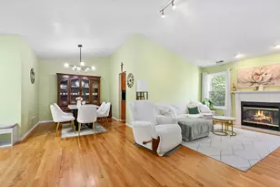713 Elizabeth Dr, Wood Dale, IL 60191 - Photo 6