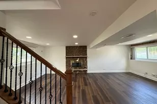 1230 Durham Dr, Wheaton, IL 60189 - Photo 8