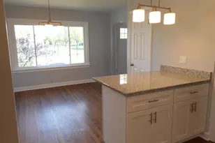 431 W Elm St, Villa Park, IL 60181 - Photo 4