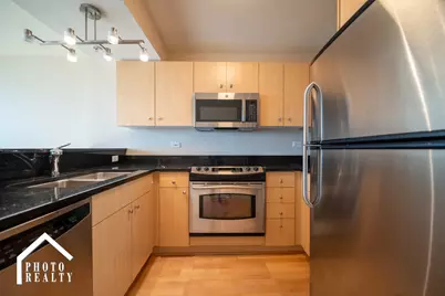 1640 Maple Avenue #1208, Evanston, IL 60201 - Photo 6