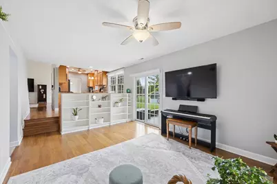 2174 Stirrup Lane, Wheaton, IL 60189 - Photo 8