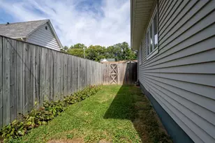 312 E South St, Clifton, IL 61727 - Photo 28