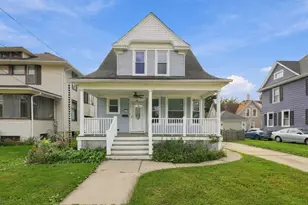483 Barrett St, Elgin, IL 60120 - Photo 1