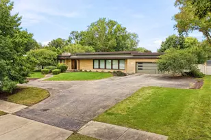 1100 Buell Ave, Joliet, IL 60435 - Photo 2