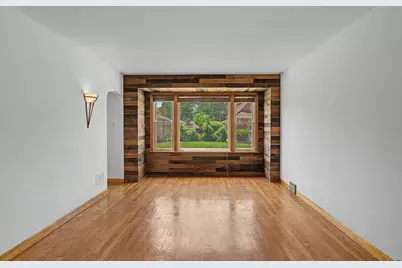 11011 S Avenue L, Chicago, IL 60617 - Photo 8
