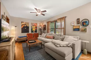 1125 Ash St, Saint Charles, IL 60174 - Photo 2