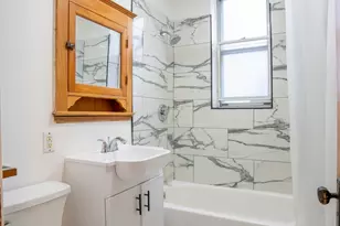 2548 W Augusta Ave, Chicago, IL 60622 - Photo 6