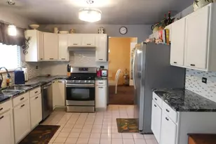 908 Addleman St, Joliet, IL 60431 - Photo 6