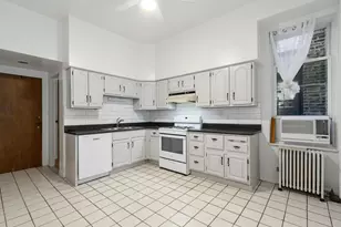 230 W St Paul Ave, Chicago, IL 60614 - Photo 16