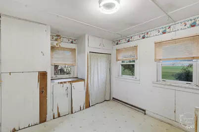 104 E Cleveland Street, Cullom, IL 60929 - Photo 6