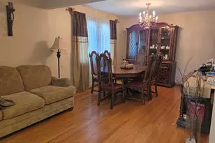 7842 W 101st Pl, Palos Hills, IL 60465 - Photo 6