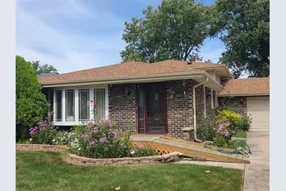 7842 W 101st Place, Palos Hills, IL 60465 - Photo 2