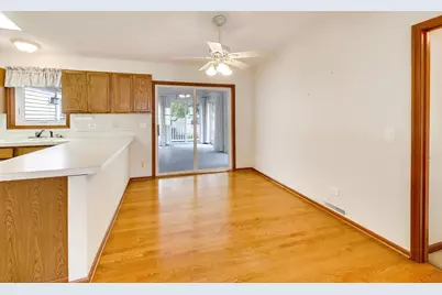1803 Paddock Court, Grayslake, IL 60030 - Photo 10