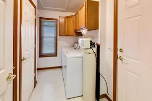 1803 Paddock Ct, Grayslake, IL 60030 - Photo 14