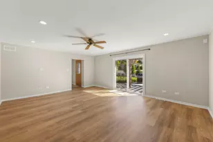 609 Honey Locust Ln, Darien, IL 60561 - Photo 16