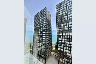 260 E Chestnut Street #1511, Chicago, IL 60611 - Photo 10