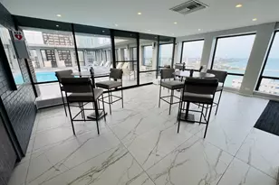 260 E Chestnut St, Chicago, IL 60611 - Photo 32