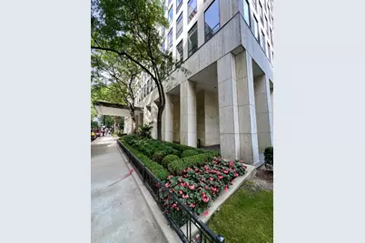 260 E Chestnut Street #1511, Chicago, IL 60611 - Photo 4