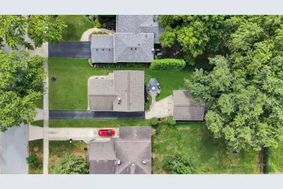 130 S Milton Avenue, Glen Ellyn, IL 60137 - Photo 6