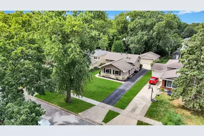130 S Milton Avenue, Glen Ellyn, IL 60137 - Photo 10