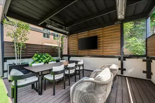 2745 N Greenview Ave, Chicago, IL 60614 - Photo 24