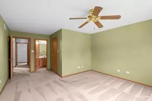 4313 O'Sullivan Dr, Joliet, IL 60431 - Photo 10