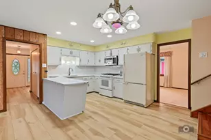 17325 Locust Ave, Tinley Park, IL 60487 - Photo 12