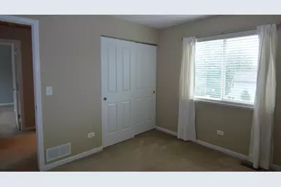 3613 Dorchester Place, McHenry, IL 60050 - Photo 16