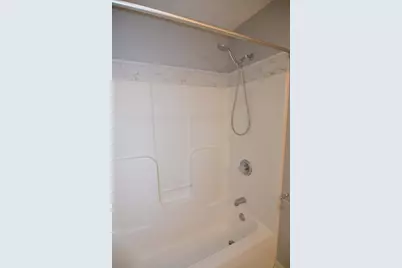3613 Dorchester Place, McHenry, IL 60050 - Photo 14