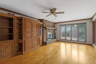 22W507 John Ct, Medinah, IL 60157 - Photo 10