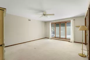 22W507 John Ct, Medinah, IL 60157 - Photo 18