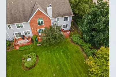 1024 N Earls Court, Palatine, IL 60067 - Photo 4