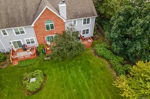 1024 N Earls Ct, Palatine, IL 60067 - Photo 4