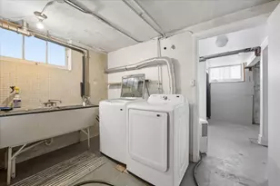 4821 N Harding Ave, Chicago, IL 60625 - Photo 36