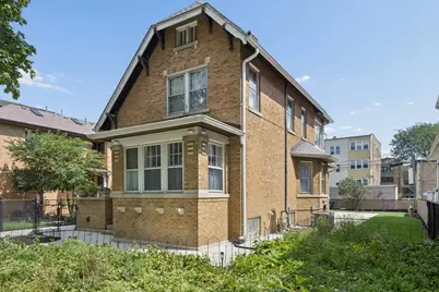 4821 N Harding Avenue, Chicago, IL 60625 - Photo 1