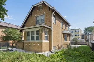 4821 N Harding Ave, Chicago, IL 60625 - Photo 1