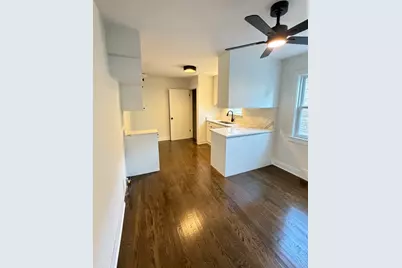 9018 S Ridgeland Avenue, Chicago, IL 60617 - Photo 4