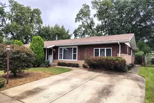 15017 Sunset Ave, Oak Forest, IL 60452 - Photo 2